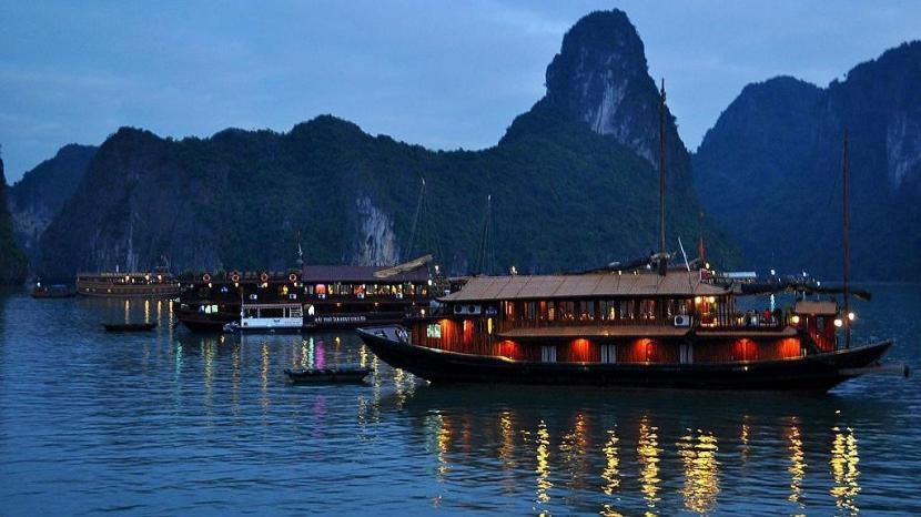 Ngoc Anh Hotel 下龍 外观 照片